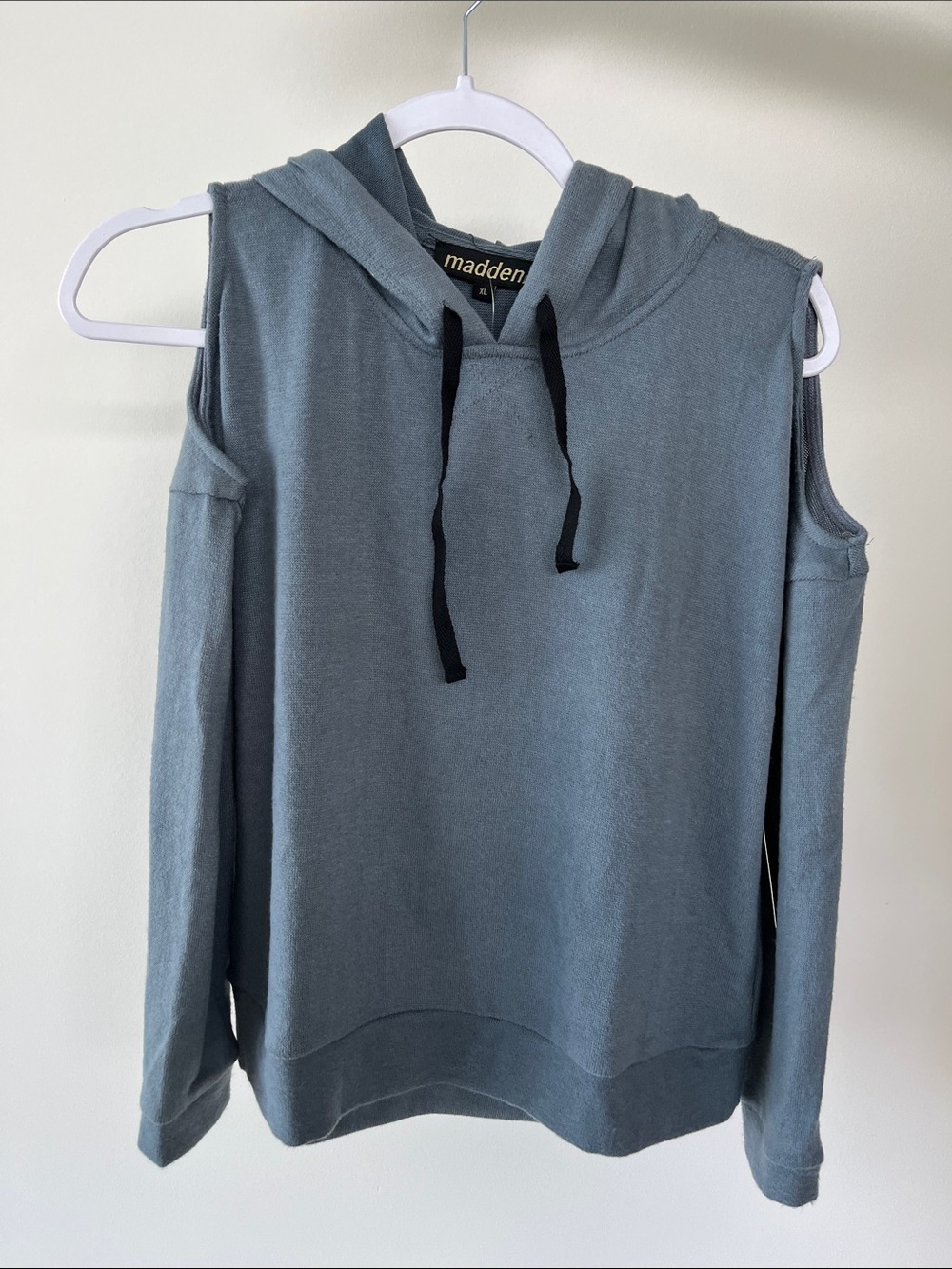 Madden Girl Cold Shoulder Hooded Sweatshirt Hoodie Long Sleeve Crop Size XL